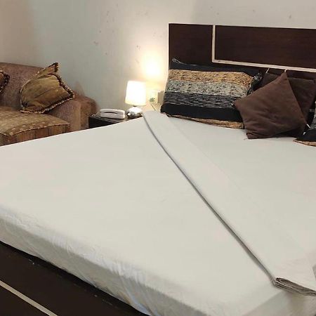 היידראבאד The Royal Palace Guest House מראה חיצוני תמונה