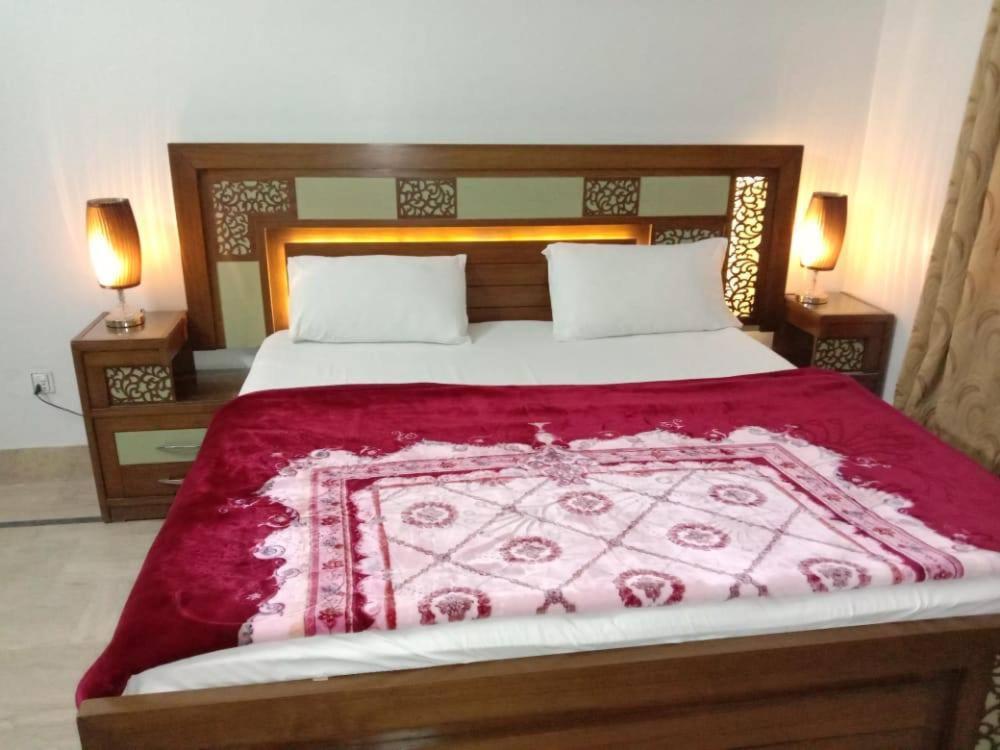היידראבאד The Royal Palace Guest House מראה חיצוני תמונה